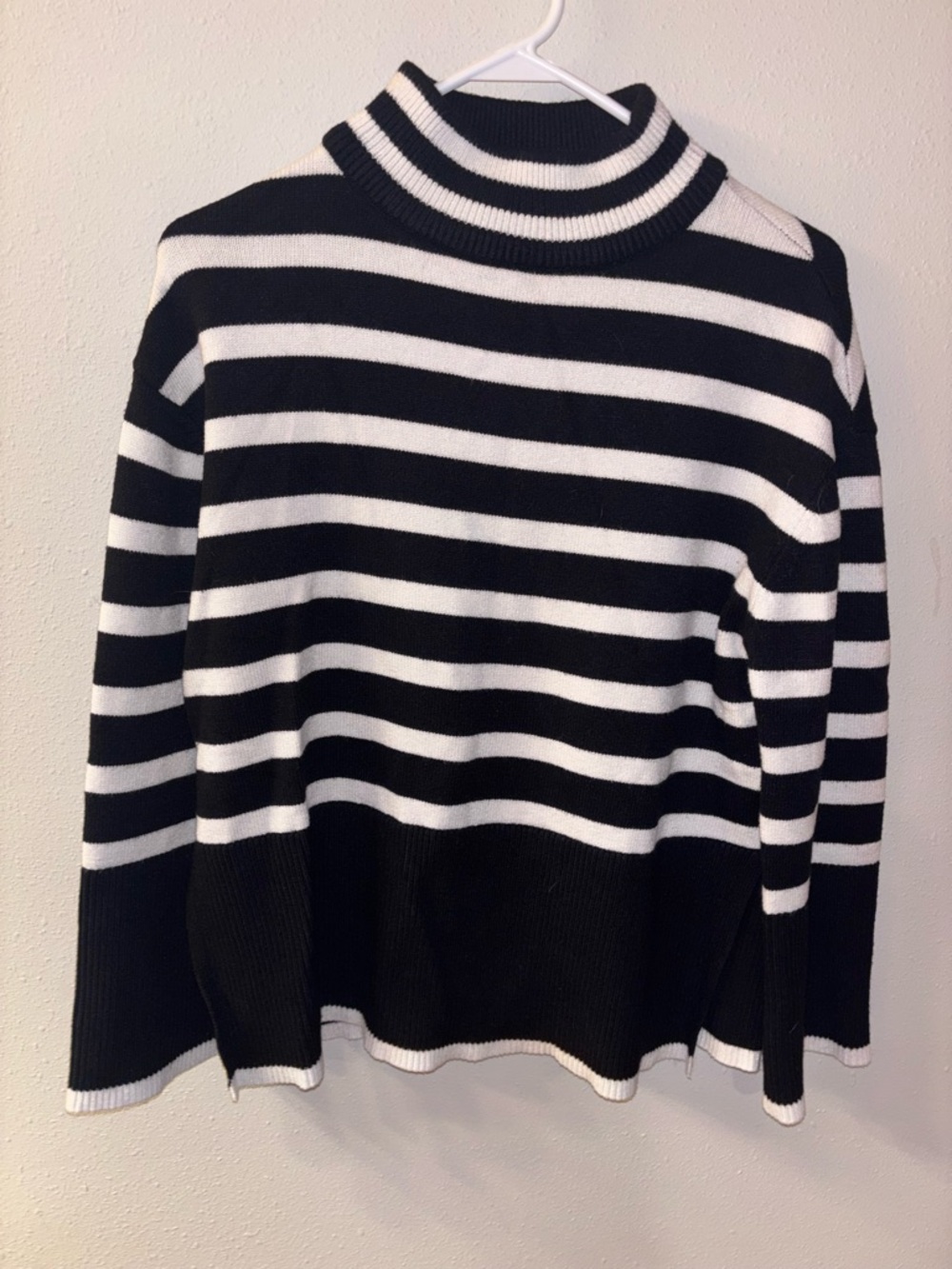 Black & White Striped Turtleneck Sweater - Women